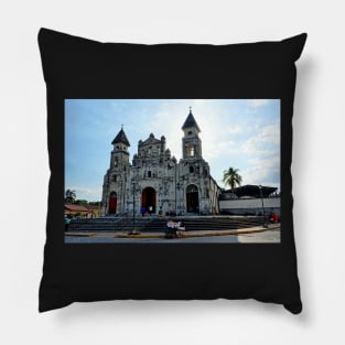 Nicaragua - Granada Iglesia Guadalupe Pillow