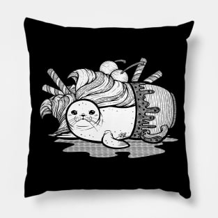 Sundae Seal Line Art Illustration Pillow