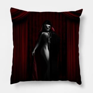 MADAME RUBY Pillow