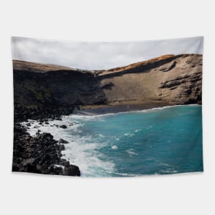 Rocky turquoise beach Tapestry