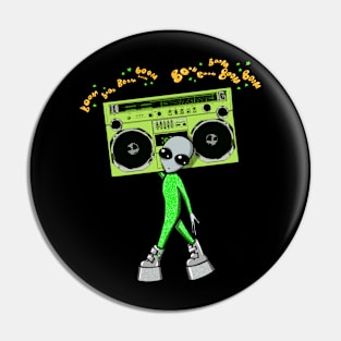 Alien ghetto blaster Pin