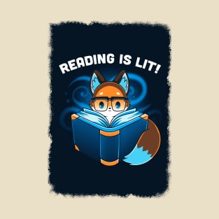 Cute Funny Fox Reading Book Lover animal lover Sarcastic Funny Quote Artwork T-Shirt