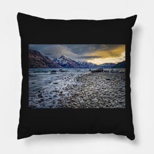 Lake Wakatipu, New Zealand Pillow