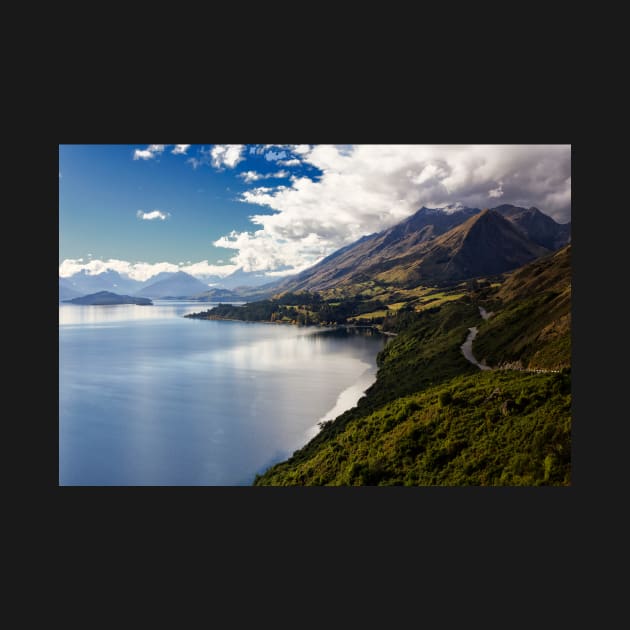 Lake Wakatipu by charlesk