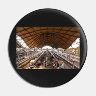 Southern Cross Station: A Wave of Beauty Pin