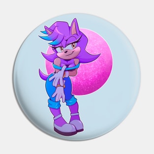 Midnight Aleena Pin