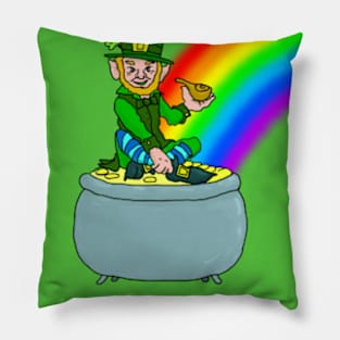 Get this funny St. Patrick's Day messy t-shirt for St. Patrick's Day or as an Irish birthday party favor! Wear this lucky Ireland vintage graphic costume for women, ladies, girls and men on St. Paddy's Day Pillow