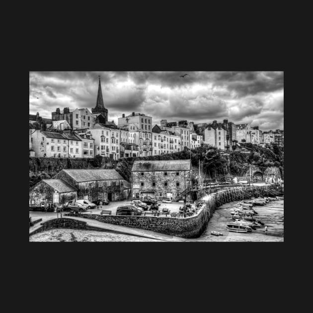 Tenby Harbour Quay, Black And White by tommysphotos