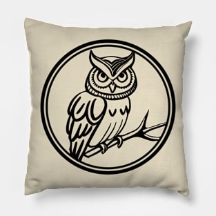 Good Ol Owl Patch with Black Outline - If you used to be a Owl, a Good Old Owl too, you'll find the bestseller critter patch design perfect. Pillow