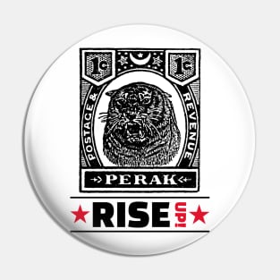 RISE UP! (8) Pin