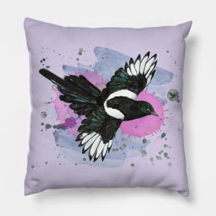 A watercolor drawing of a flying magpie Pillow