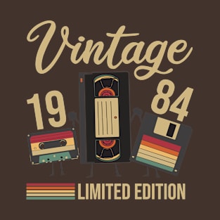 Cassette Cassette Tape 1984 Vintage Gift T-Shirt