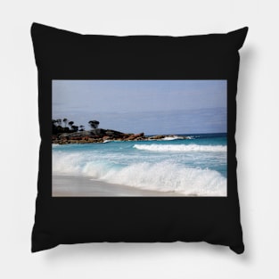 Cosy Corner, Binalong Bay Pillow