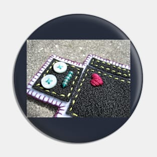 Heart-felt robot Pin