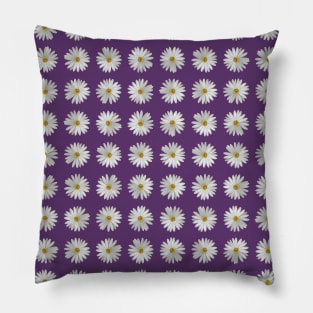 Beautiful bouquet of summer chamomiles Pillow