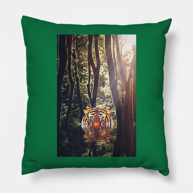 It's a jungle Pillow by SeamlessOo