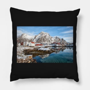 Crystal Clear Svinøya Pillow