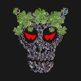 Creepy Skull In Green Clover "Crown" Retro St Patricks Day T-Shirt