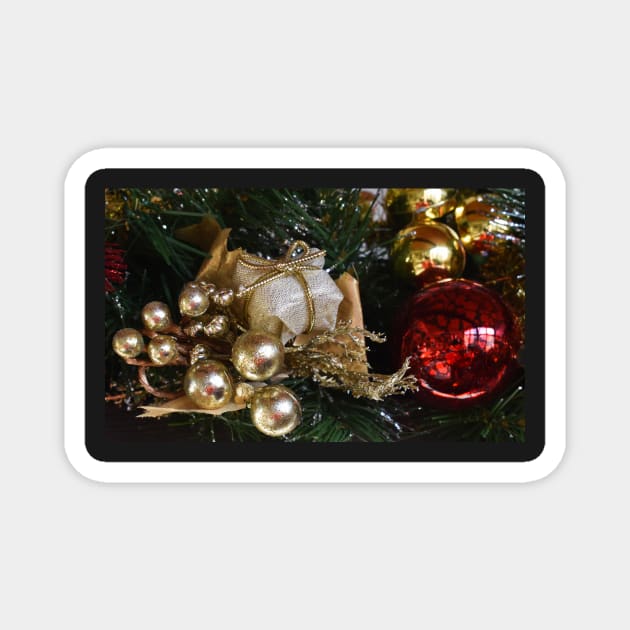 Decorative Christmas Wreath Magnet by Steves-Pics