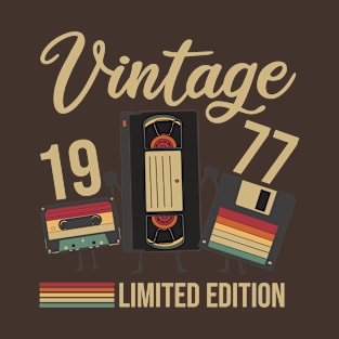 Floppy disk Videotape Cassette 1977 Vintage Gift T-Shirt