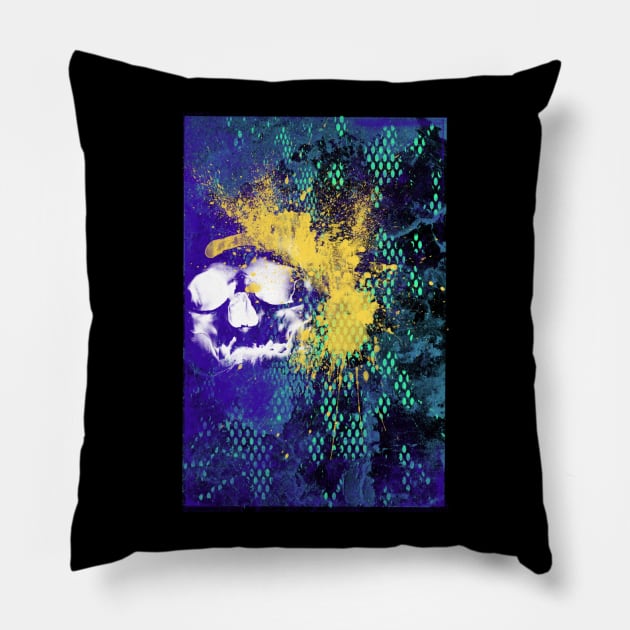 graffiti skull Pillow by AMDesigns