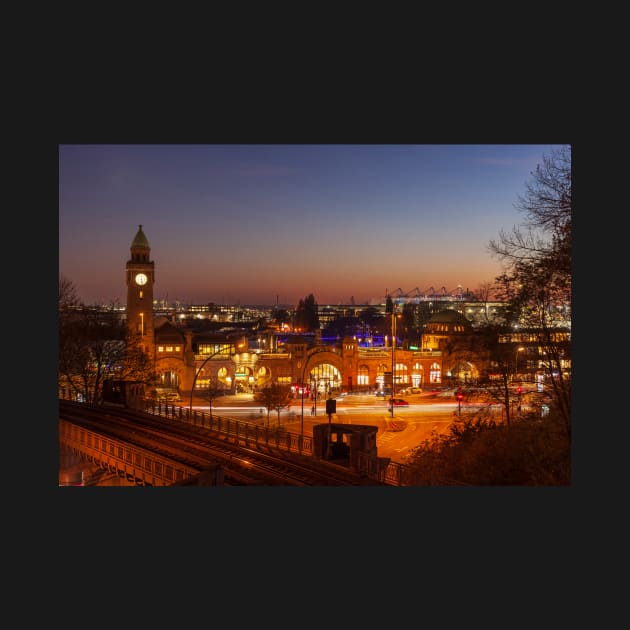 St. Pauli Landungsbrücken, Hamburg, dusk, afterglow by Kruegerfoto