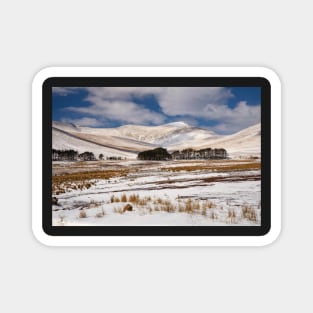 Corn Du and Pen y Fan, Brecon Beacons National Park Magnet