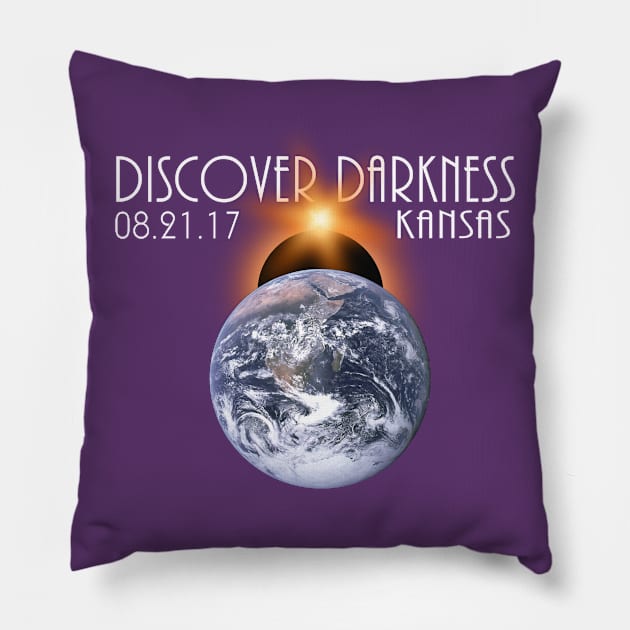 Discover Darkness - Path of Totality KANSAS, Total Solar Eclipse 2017 T-Shirt T-Shirt Pillow by BlueTshirtCo