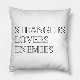 Strangers to Lovers to Enemies - In the Kitchen - Renee Rapp - Everything to Everyone Pillow