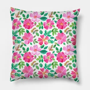 Rambling pink roses Pillow