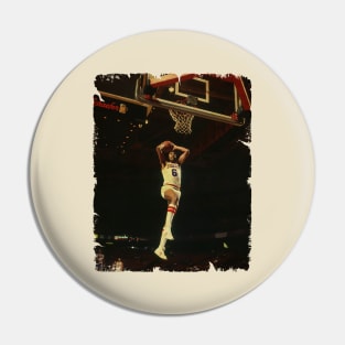 Julius Erving - Vintage Design Of Basketball Pin