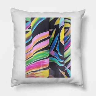 KALEIDOSCOPE_IC MYRIAD COLOURS Pillow