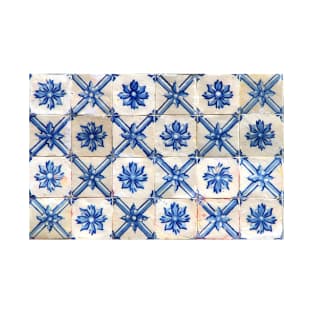 Portuguese tiles. Blue flowers and trellis T-Shirt