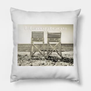 Lifeguard stand in the hamptons Pillow