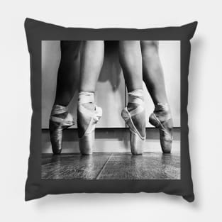 Pointe your feet Pillow