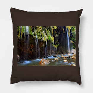 Waterfalls in Pantavrehei canyon Pillow