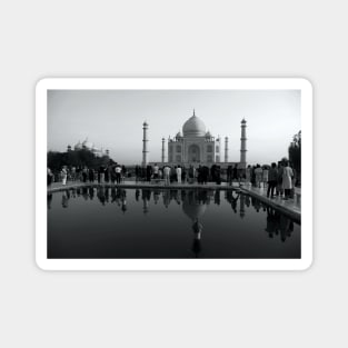 The Taj Mahal, Tourists and Reflections Magnet