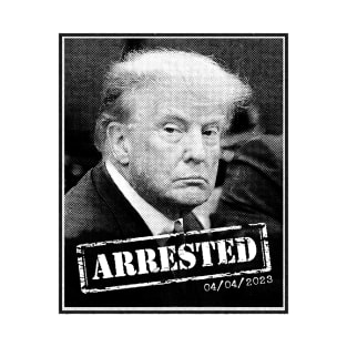 President Donald J. Trump Arrested On April 4th 2023 Black and White Courtroom Picture Halftone Gradient T-Shirt