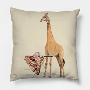 Giraffe's Wrinkle-Free Style Pillow