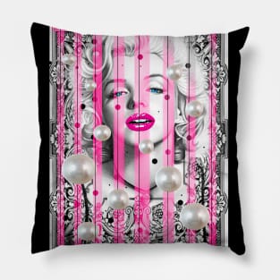 marilyn monroe Pillow