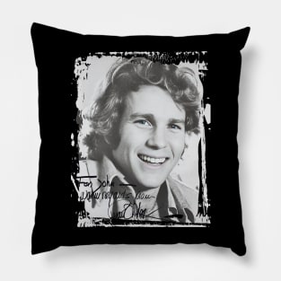 Ryan O’Neal, star of ‘Love Story’ Pillow