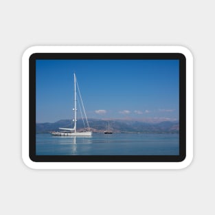 Sailing boat in Nafplio. Magnet