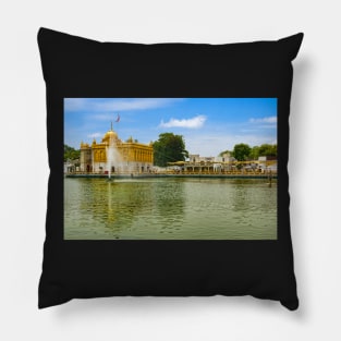 DurgaTemple & Tank Amritsar Pillow