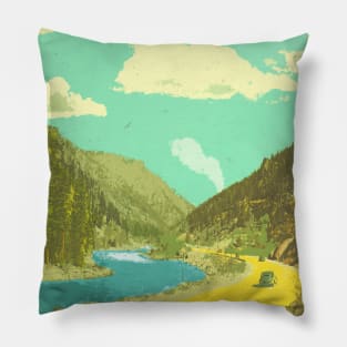 VINTAGE ROAD TRIP Pillow