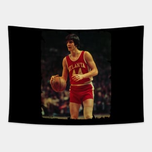 Pete Maravich - Vintage Design Of Basketball Tapestry