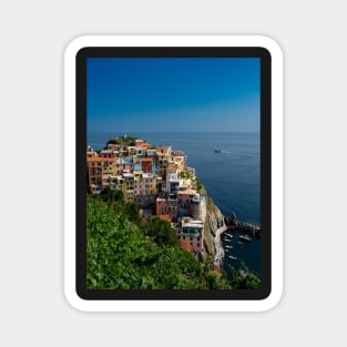 View on the cliff town of Manarola, one of the colorful Cinque Terre on the Italian west coast Magnet