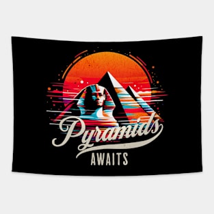 Retro Pyramids of Giza Awaits Design Tapestry