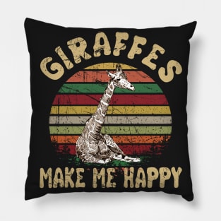 Giraffes Make Me Happy T-shirt Retro Vintage Style Pillow