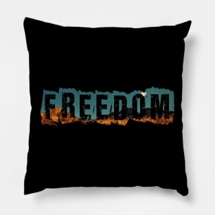 Freedom is the key to be happy (Moon) Pillow