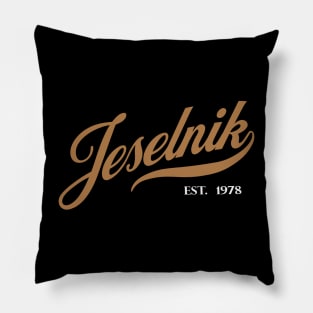 Jeselnik est 1978 Pillow